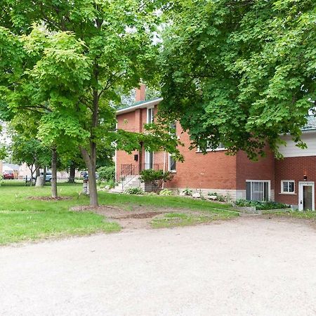 Entire 2 Bedroom Apartment Uptown Waterloo - E1 Eksteriør bilde