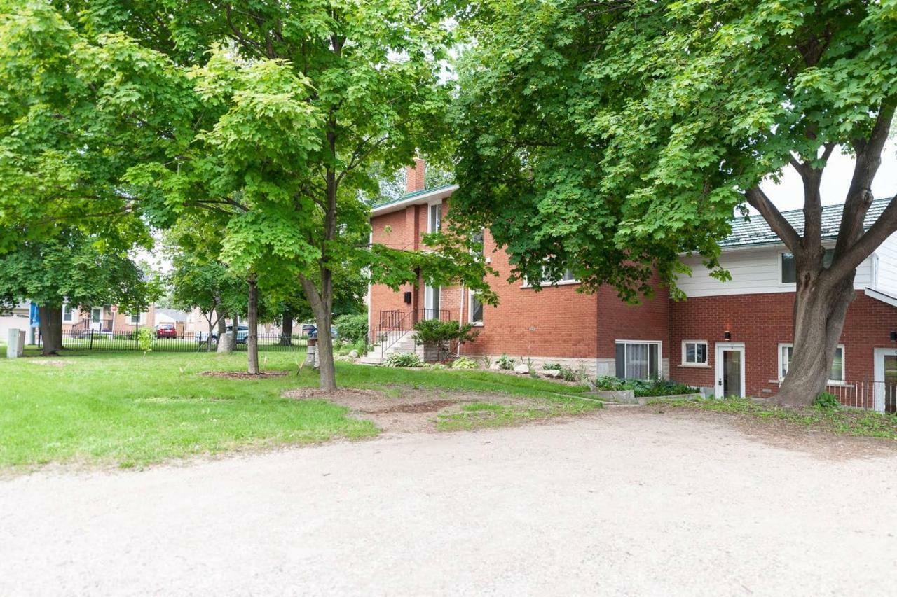 Entire 2 Bedroom Apartment Uptown Waterloo - E1 Eksteriør bilde