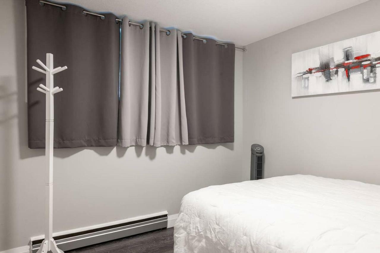 Entire 2 Bedroom Apartment Uptown Waterloo - E1 Eksteriør bilde